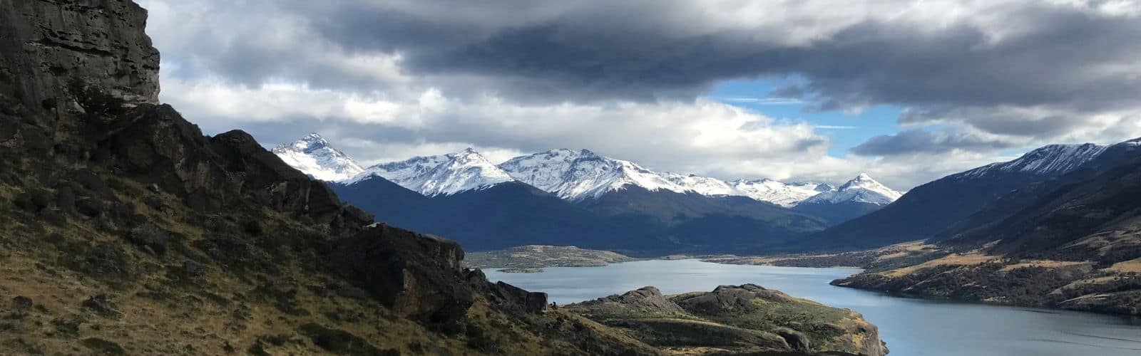 Arte rupestre escalada y senderismo en la Patagonia destacada